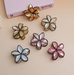 Pearlized Plumeria Claw Clip