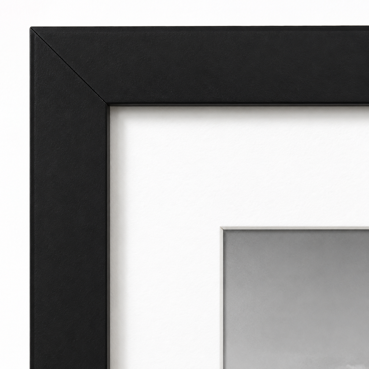 4 × 6 in Picture Frame with White Mat 5