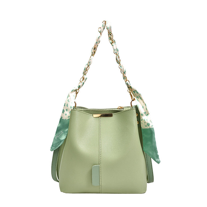 Fashion Chain Decorated Bucket Bag