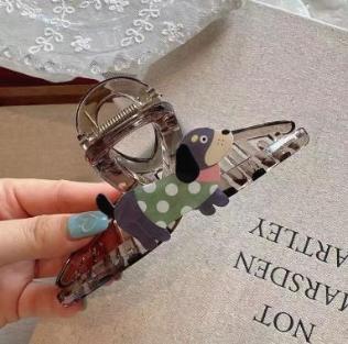 Black Dog Acrylic Claw Clip 13cm 2