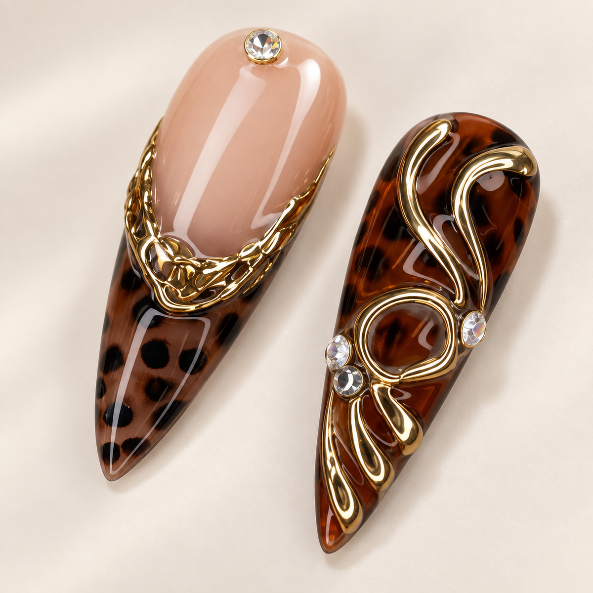Amber Gilded Crystal Almond Press On Nail Set · mproduct-2fd8c727c44765551e97