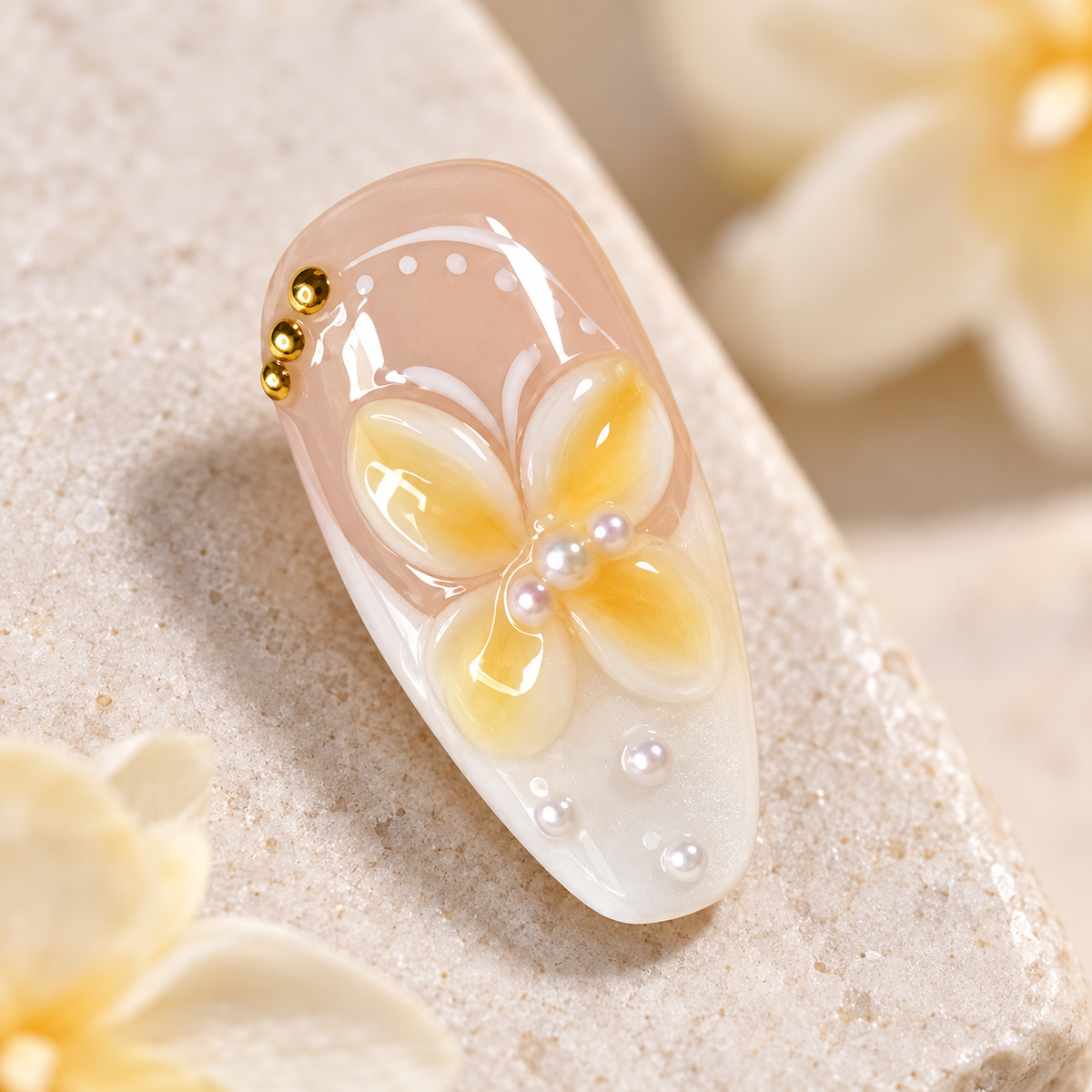 Creamy Butterfly Lily Pearl Press On Nail Set · mproduct-6bb543be147031bdf652