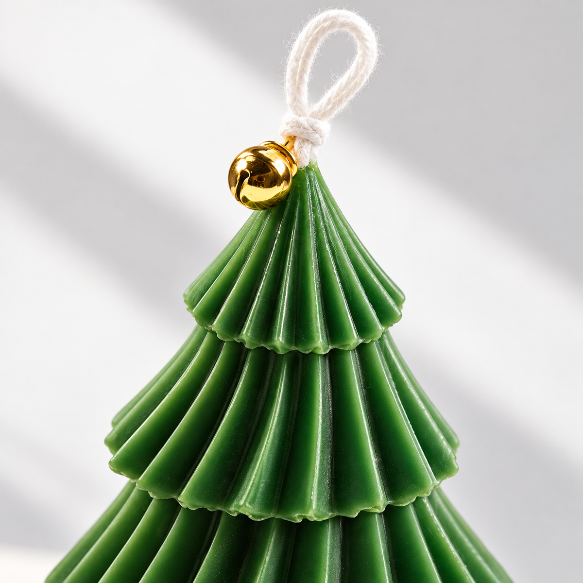 Large Swirl Christmas Tree Candle · mproduct-85f607a7311fa5da6549
